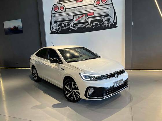 VOLKSWAGEN VIRTUS 1.0 200 TSI HIGHLINE AUTOMÁTICO